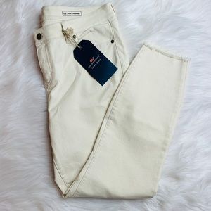 Vineyard Vines • Raw Hem 5 Pocket Skinny Jeans NWT